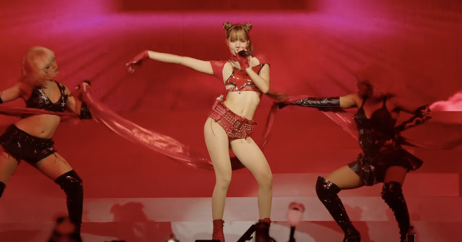 LISA-ს სოლო დებიუტი და „თეთრი ლოტუსის“ გმირები COACHELLA-ზე