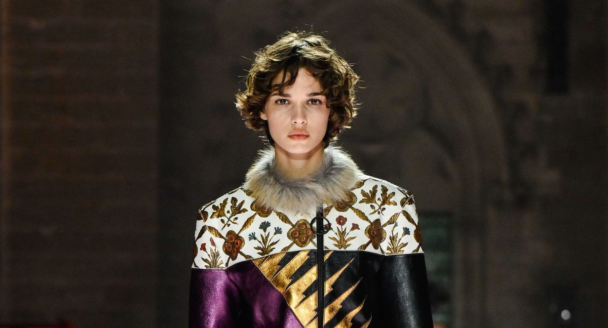 LOUIS VUITTON-ის 2026 წლის კრუიზ კოლექცია პაპთა სასახლეში