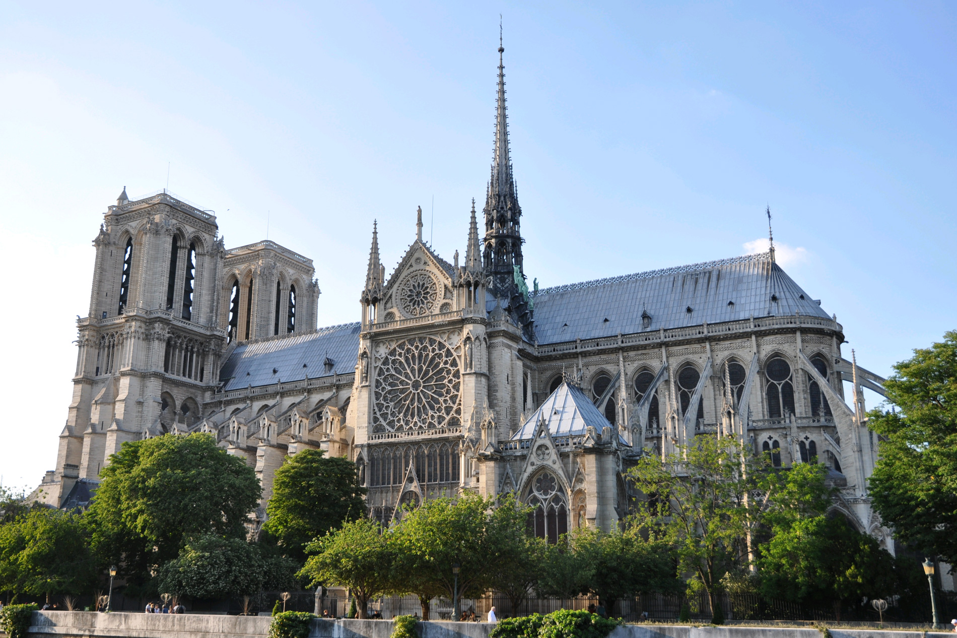 Notre Dame de Paris - პარიზის ღვთისმშობლის ტაძარი