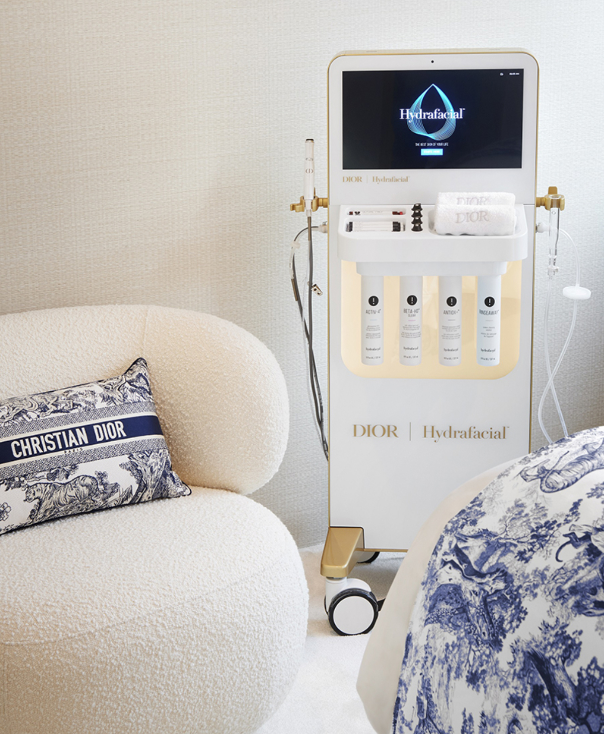 dior, hydrafacial, დიორი, სახის პროცედურა, ჰაიდრა ფეიშალი