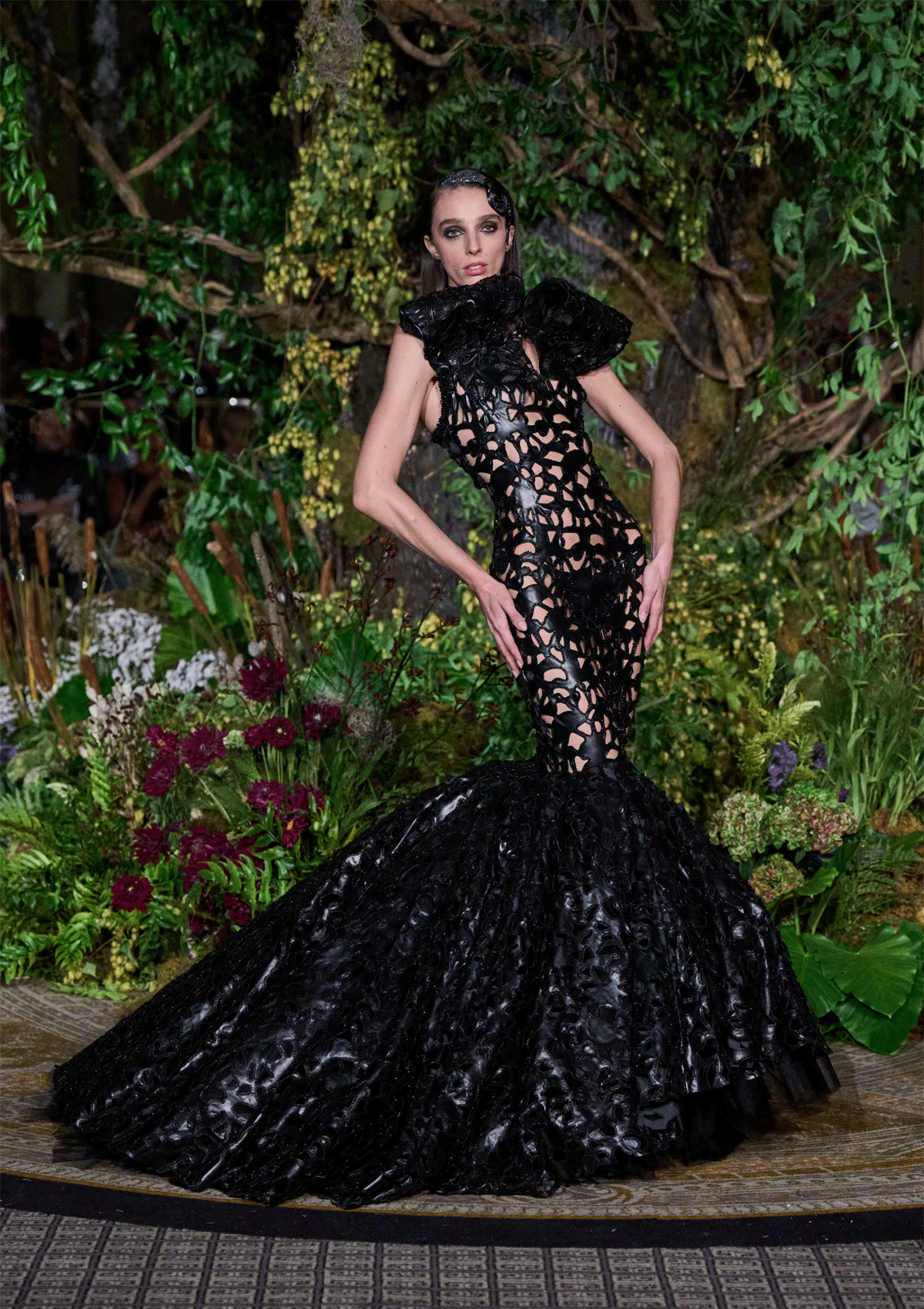 კრისტიან სირიანო, 2025 Spring Ready-to-Wear fashion show, christian siriano