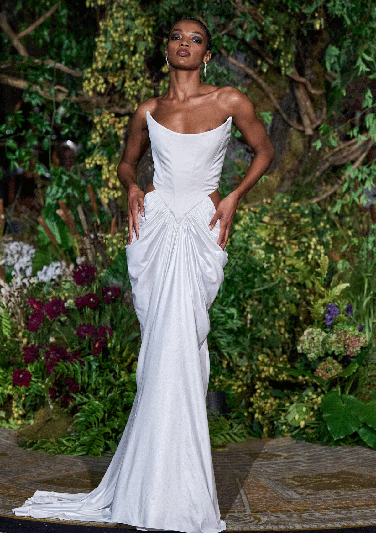 კრისტიან სირიანო, 2025 Spring Ready-to-Wear fashion show, christian siriano