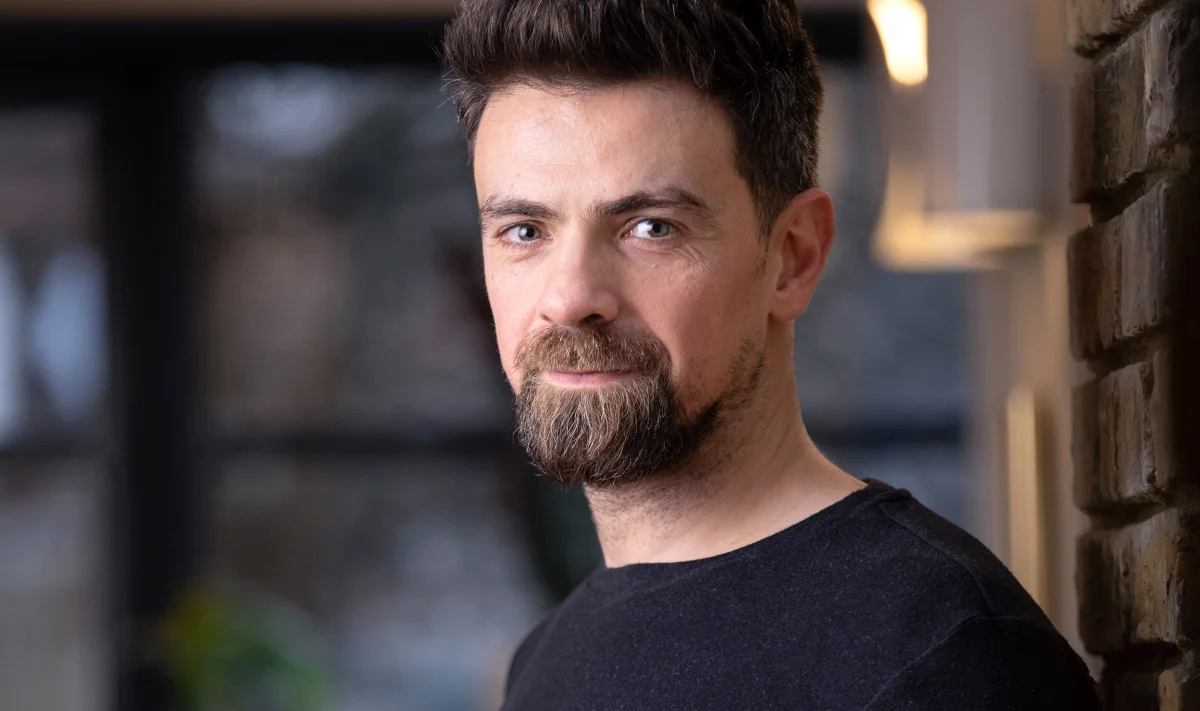 Leo vardiashvili, ლეო ვარდიაშვილი, ერთი დიდი ტყის მახლობლად